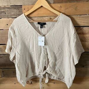 Forever 21 Cream Button-Front Cropped Blouse - 3X